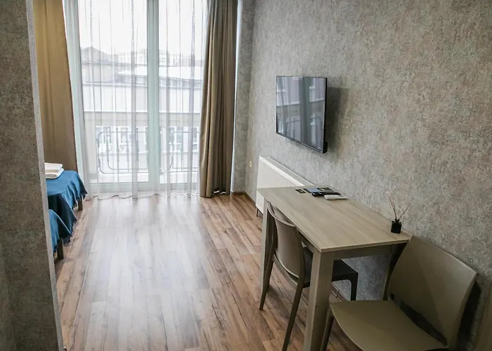 Alina & Hostel Ujgorod